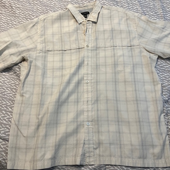 Van Heusen men’s button up summer shirt - Picture 3 of 3